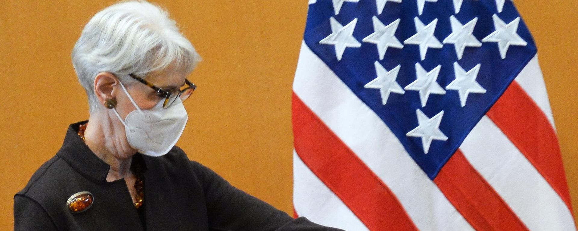 Первый заместитель госсекретаря США Уэнди Шерман во время двусторонних переговоров по безопасности между США и Россией (10 января 2022). Женева - Sputnik Армения, 1920, 10.01.2022