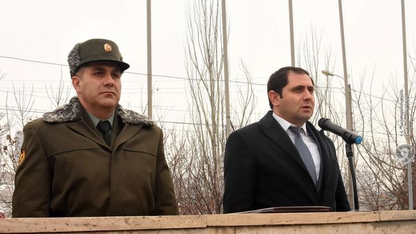 Սուրեն Պապիկյանը ներկայացրել է Վազգեն Սարգսյանի անվան ռազմական համալսարանի նոր պետին - Sputnik Արմենիա
