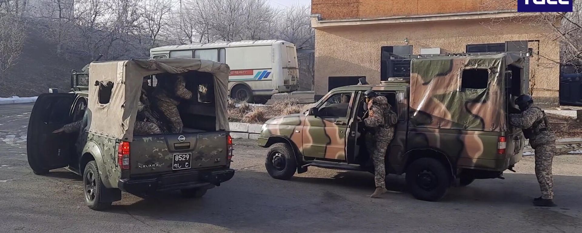 Военнослужащие миротворческого контингента ВС Армении на охране насосной станции водоканала Дружба в городе Алма-Ата. - Sputnik Արմենիա, 1920, 12.01.2022