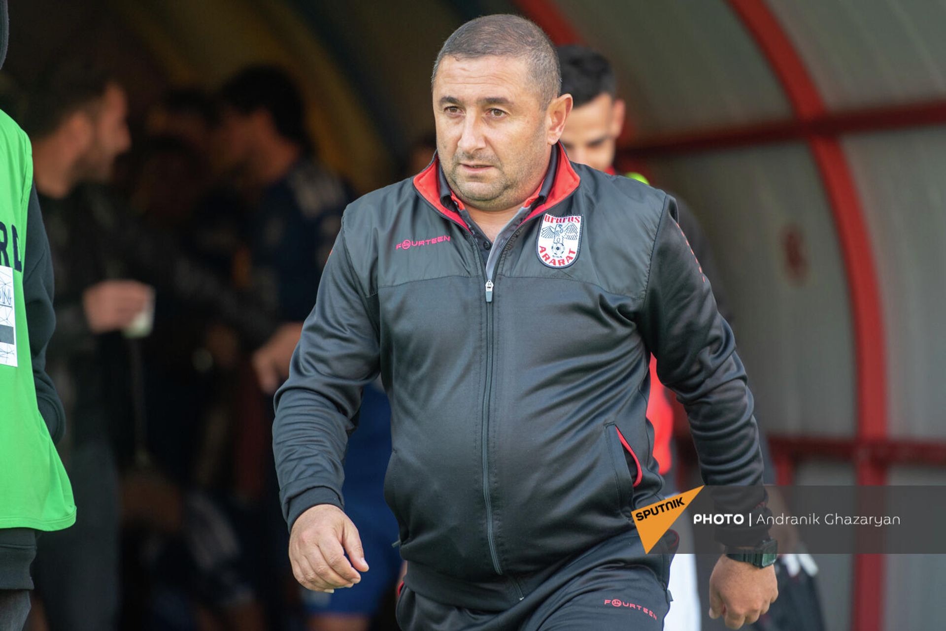 «Արարատի» գլխավոր մարզիչ Վարդան Բիչախչյանը` ֆուտբոլի ՀՊԼ-ի 13-րդ տուրում «Սևանի» հետ հանդիպումից առաջ (7 նոյեմբերի, 2021թ)․ Երևան - Sputnik Արմենիա, 1920, 11.02.2022