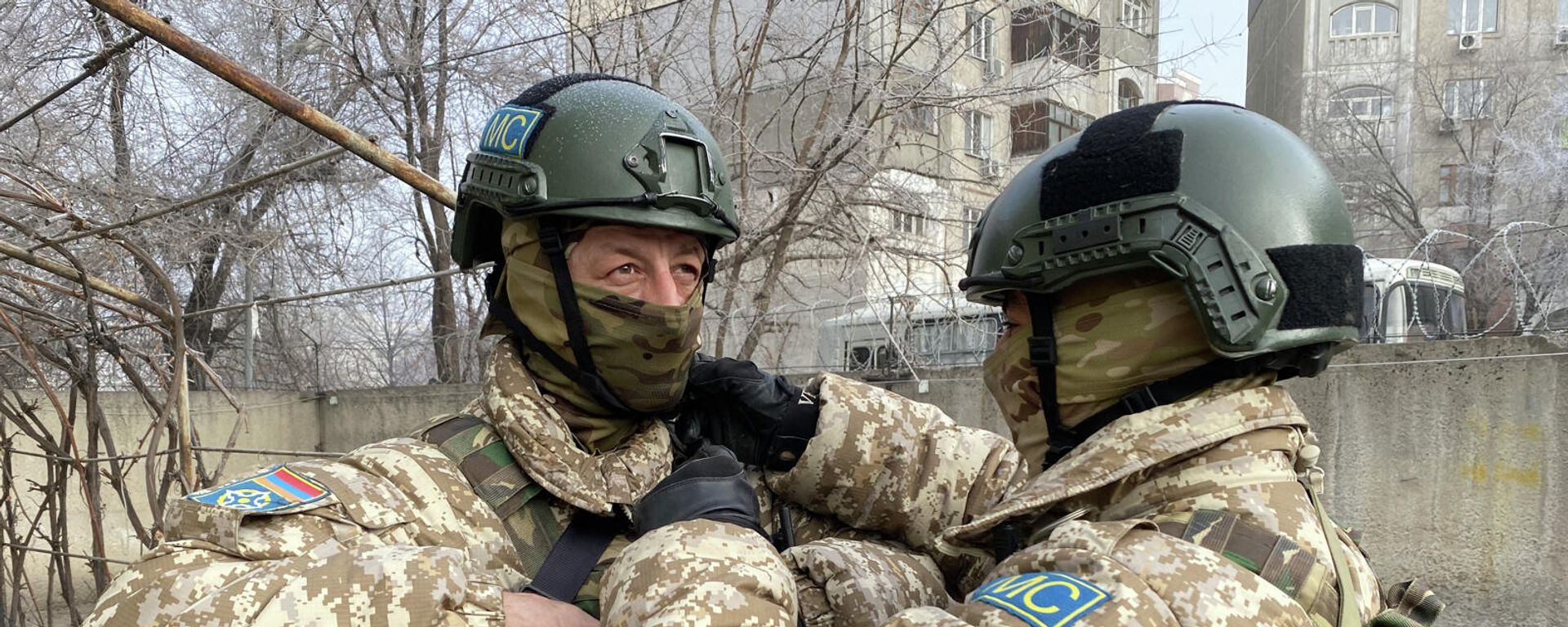 Военнослужащие Армении из состава контингента миротворческих сил ОДКБ, охраняющие территорию насосной станции Дружба в Алма-Ате - Sputnik Армения, 1920, 13.01.2022