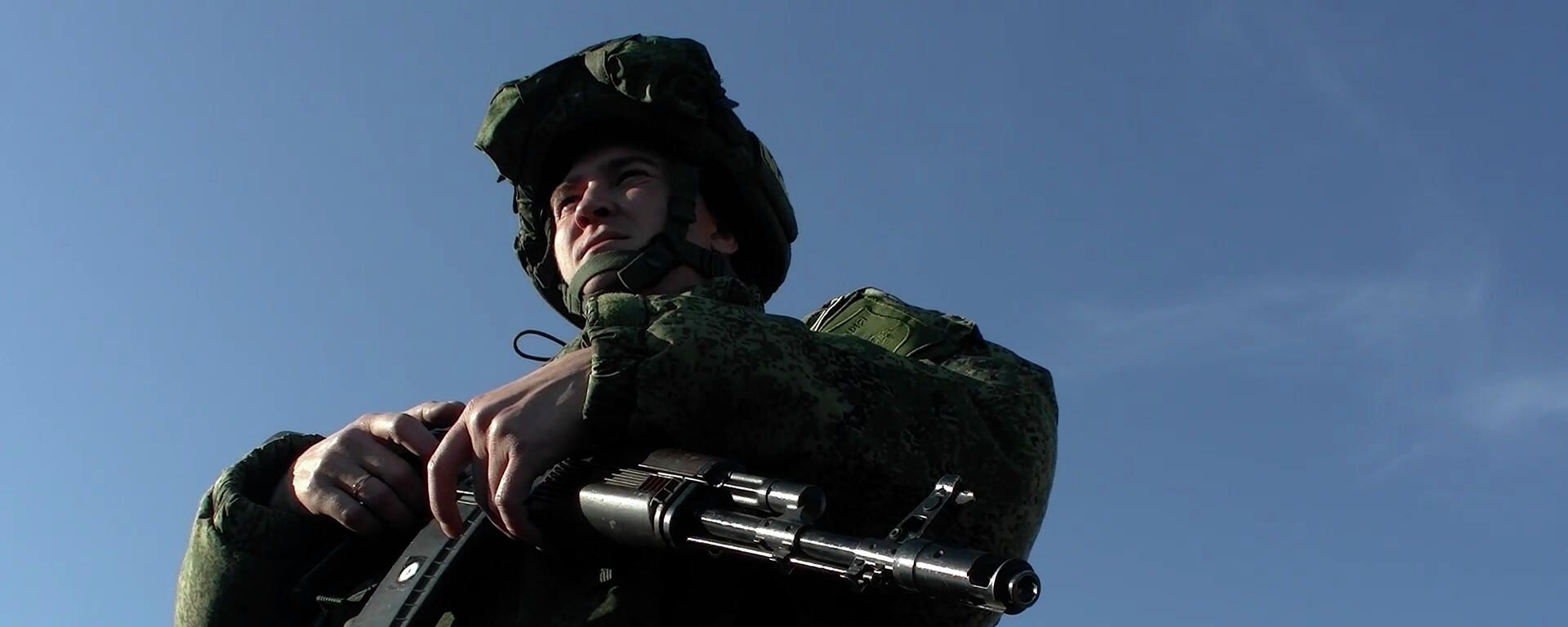 Российские миротворцы обеспечили безопасность сельскохозяйственных работ на гранатовых плантациях - Sputnik Արմենիա, 1920, 13.01.2022