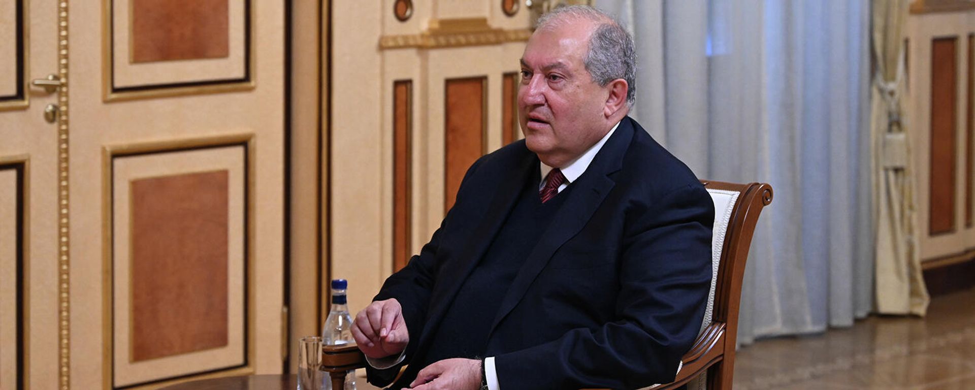 Президент Армен Саркисян встретился с председателем НС Аленом Симоняном (13 января 2022). Еревaн - Sputnik Արմենիա, 1920, 23.01.2022