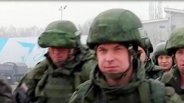 Российские миротворцы начали вылетать из Алматы. Миссия ОДКБ завершена - Sputnik Армения