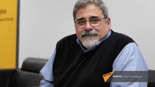 Киро Маноян в гостях радио Sputnik - Sputnik Армения
