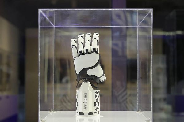 Прототип протезa рук стартапа ArmBionics Прототип протезa рук стартапа ArmBionics - Sputnik Армения