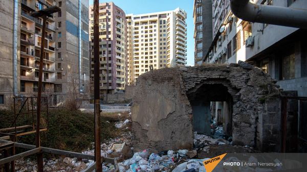 Загрязнения в центре Еревана - Sputnik Армения