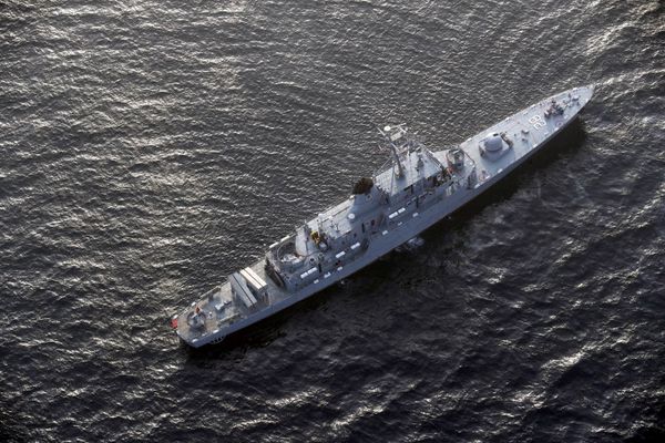 Военный корабль участвует в совместных военно-морских учениях России,  Ирана и Китая CHIRU-2022. - Sputnik Армения