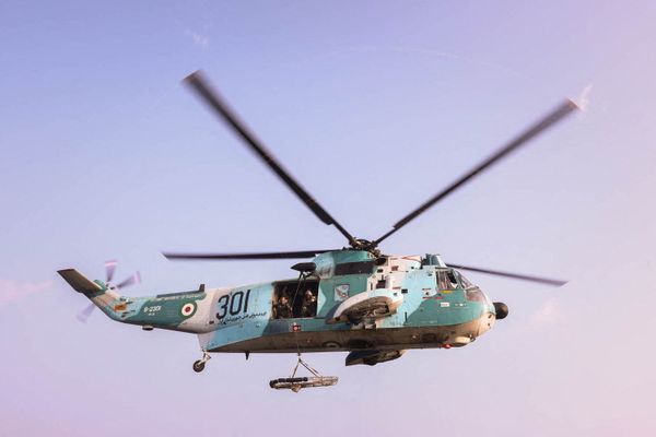 Иранский боевой вертолет во время военно-морских учений России, Ирана и Китая CHIRU-2022. - Sputnik Армения