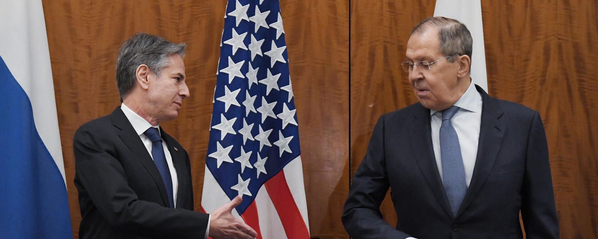 Встреча главы МИД России Сергея Лаврова с госсекретарем США Энтони Блинкеном (21 января 2022). Женева Встреча главы МИД России Сергея Лаврова с госсекретарем США Энтони Блинкеном (21 января 2022). Женева - Sputnik Армения, 1920, 31.01.2022