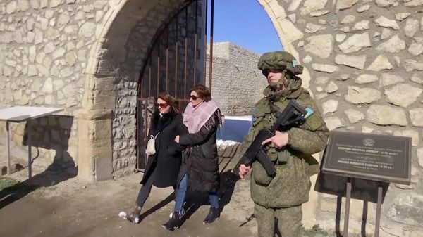 Обеспечение безопасности паломников при посещении монастырского комплекса Амарас в Нагорном Карабахе - Sputnik Армения