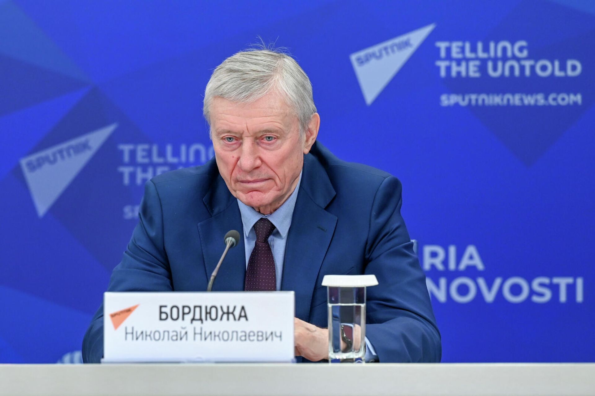 Экс-глава ОДКБ Николай Бордюжа во время телемоста Ереван - Москва на мультимедийной площадке Sputnik (25 января 2022). Москва - Sputnik Армения, 1920, 25.01.2022