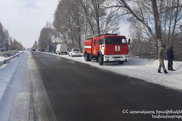 Дорожно-транспортное происшествие на трассе Ереван - Севан (28 января 2022). Котайк - Sputnik Армения