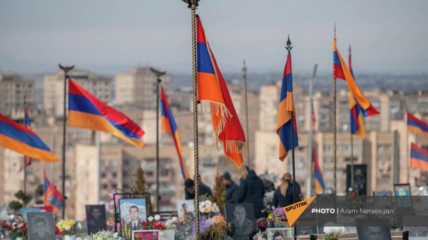 День армии в Ераблуре - Sputnik Армения