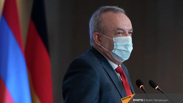 Վահրամ Դումանյան - Sputnik Արմենիա