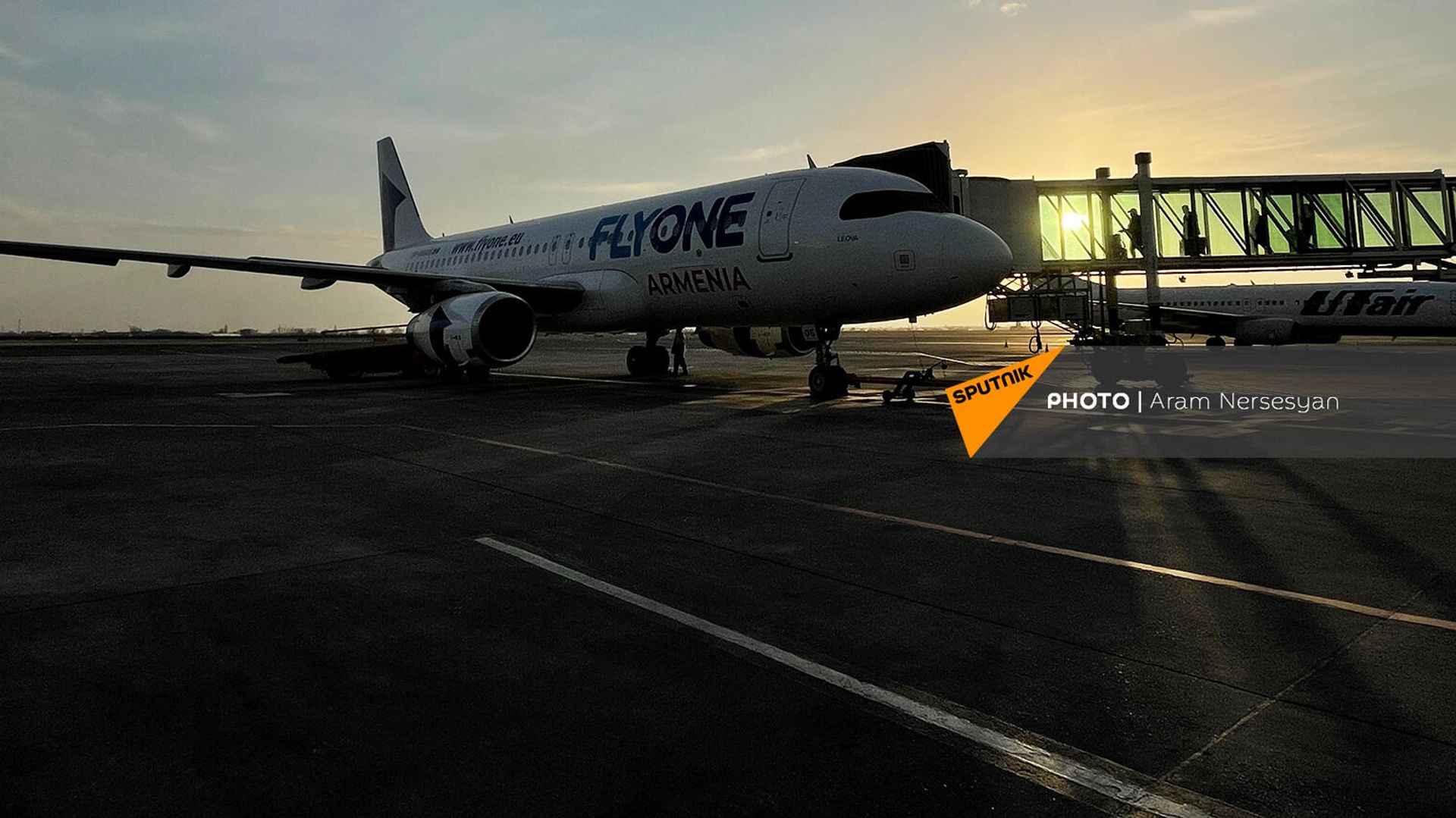 FlyOne Armenia ընկերության օդանավը Ստամբուլ թռիչքից առաջ (2 փետրվարի, 2022թ). Երևան - Sputnik Արմենիա, 1920, 09.03.2026