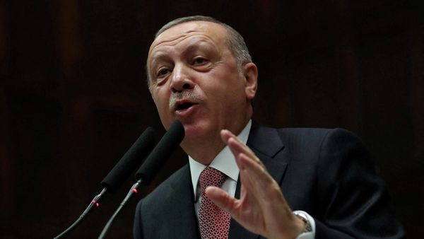 Президент Турции Реджеп Тайип Эрдоган во время выступления в парламенте (27 ноября 2018). Анкара
 - Sputnik Армения