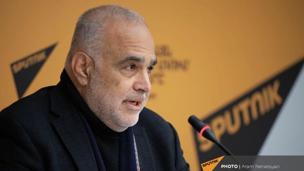 Րաֆֆի Հովհաննիսյան - Sputnik Արմենիա