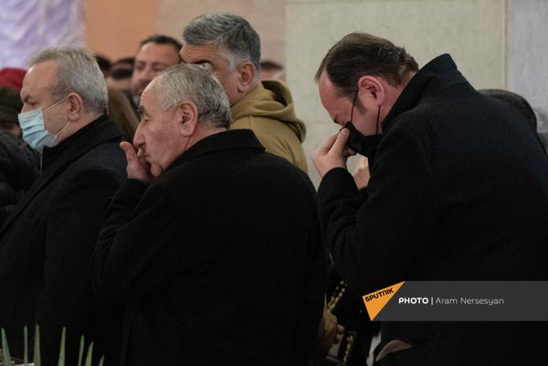 Продюсер Рубен Джагинян не смог сдержать слезы - Sputnik Армения