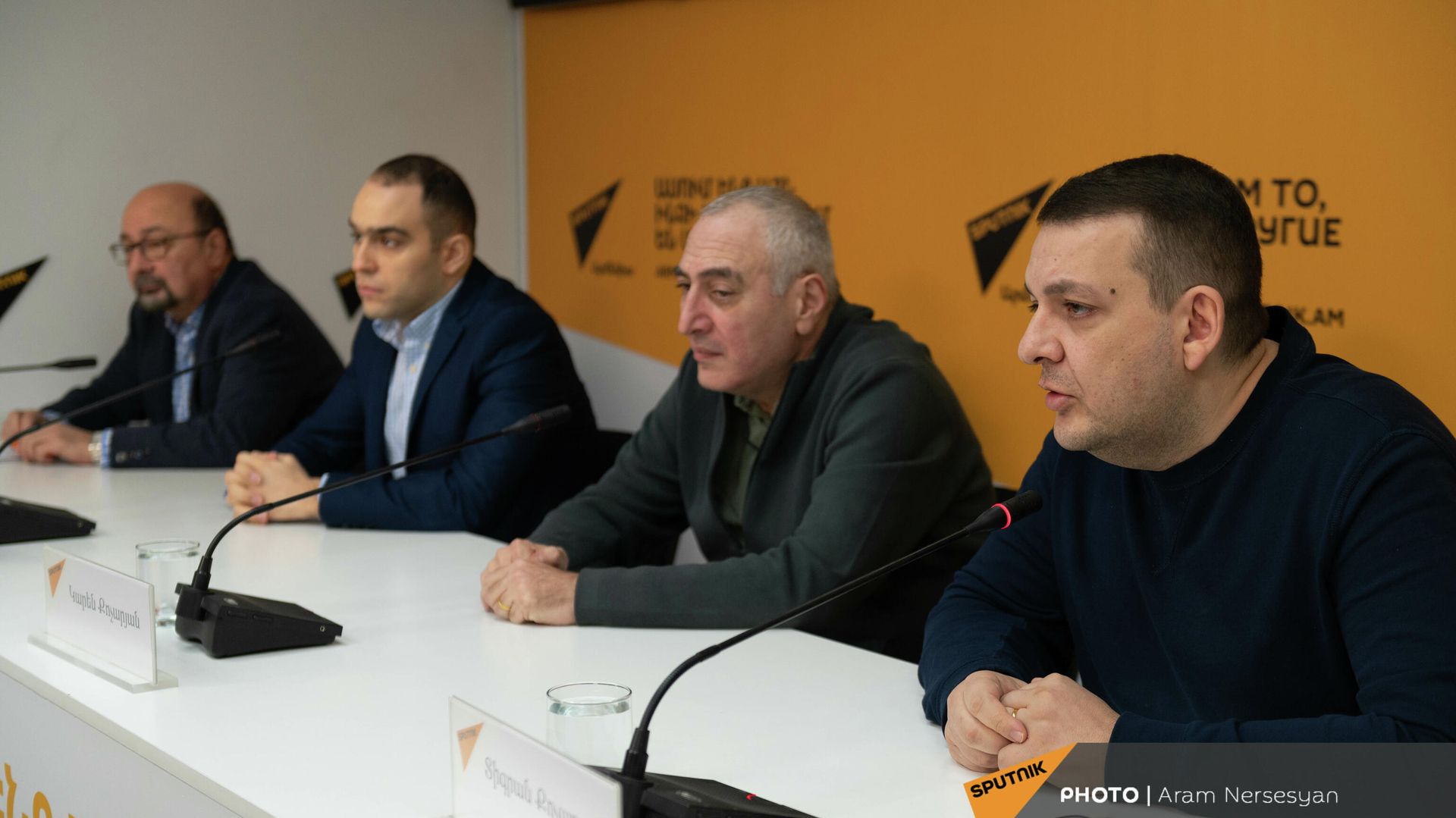 «Համահայկական ինտելեկտուալ շարժում» նախաձեռնության համահիմնադիրները «Համահայկական ինտելեկտուալ շարժում» նախաձեռնության համահիմնադիրները - Sputnik Արմենիա, 1920, 08.02.2022