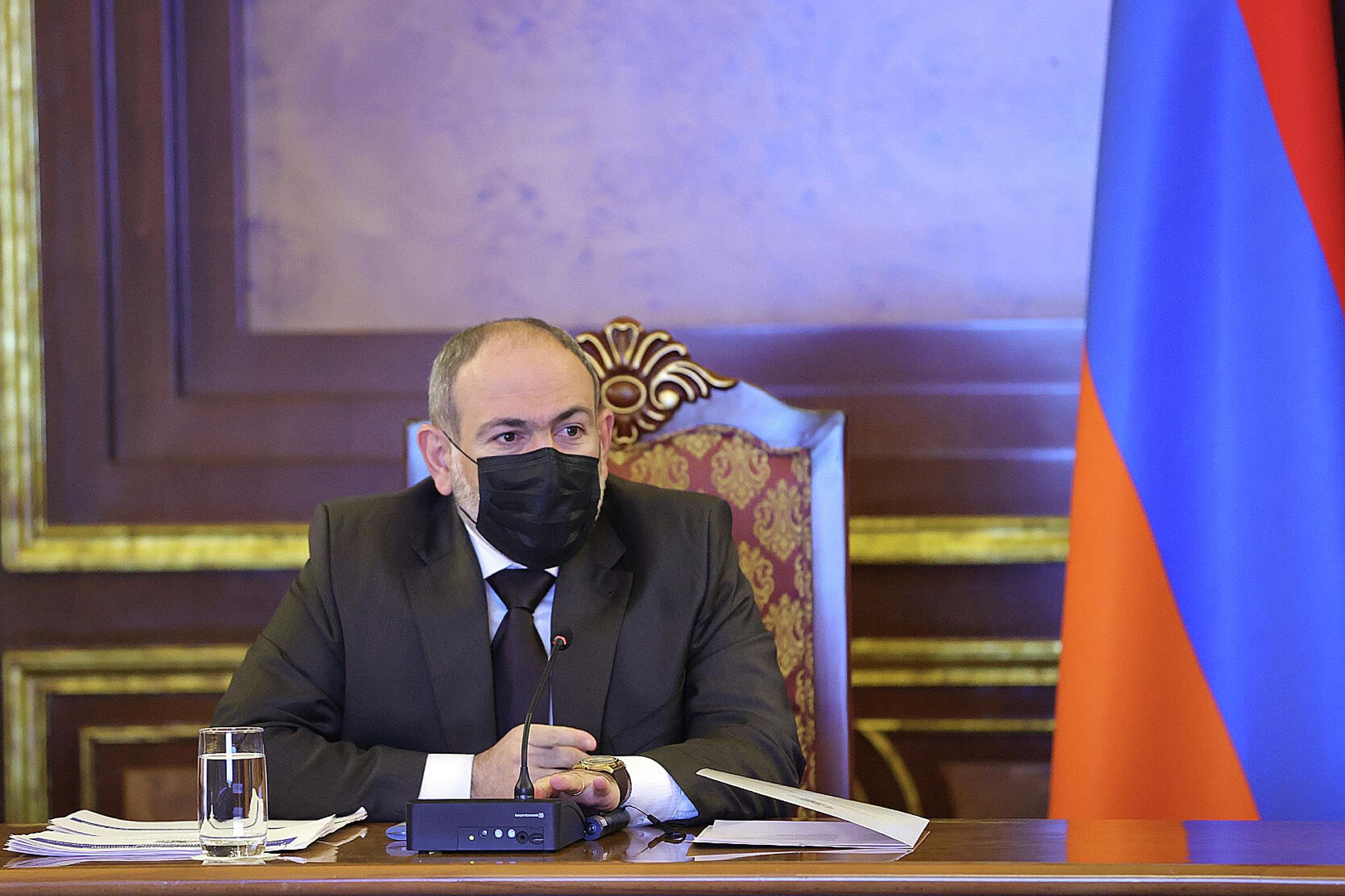 Премьер-министр Никол Пашинян провел консультации по предварительным бюджетным рамкам среднесрочной программы расходов на 2023-2025 годы (8 февраля 2022). Еревaн - Sputnik Արմենիա, 1920, 08.02.2022