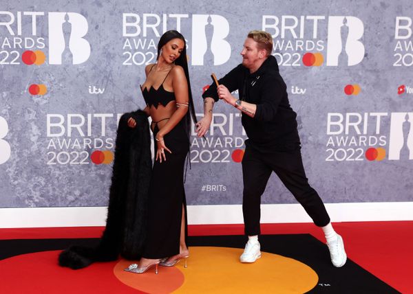Հեռուստահաղորդավարուհի Մայա Ջաման Brit Awards երաժշտական մրցանակաբաշխության ժամանակ։ - Sputnik Արմենիա