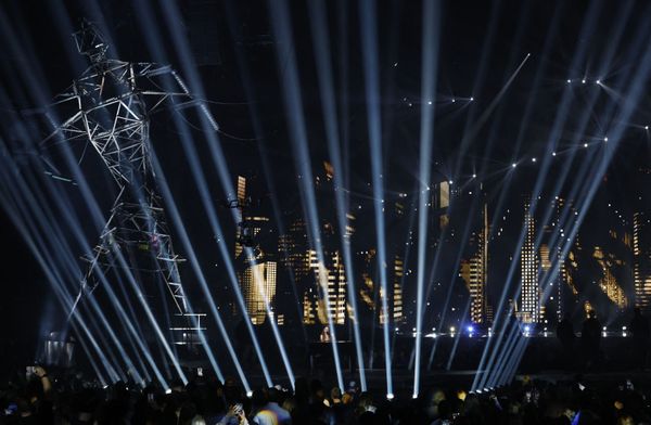 Երգչուհի Հոլի Համբերսթոնի ելույթը Brit Awards երաժշտական մրցանակաբաշխության ժամանակ։ - Sputnik Արմենիա