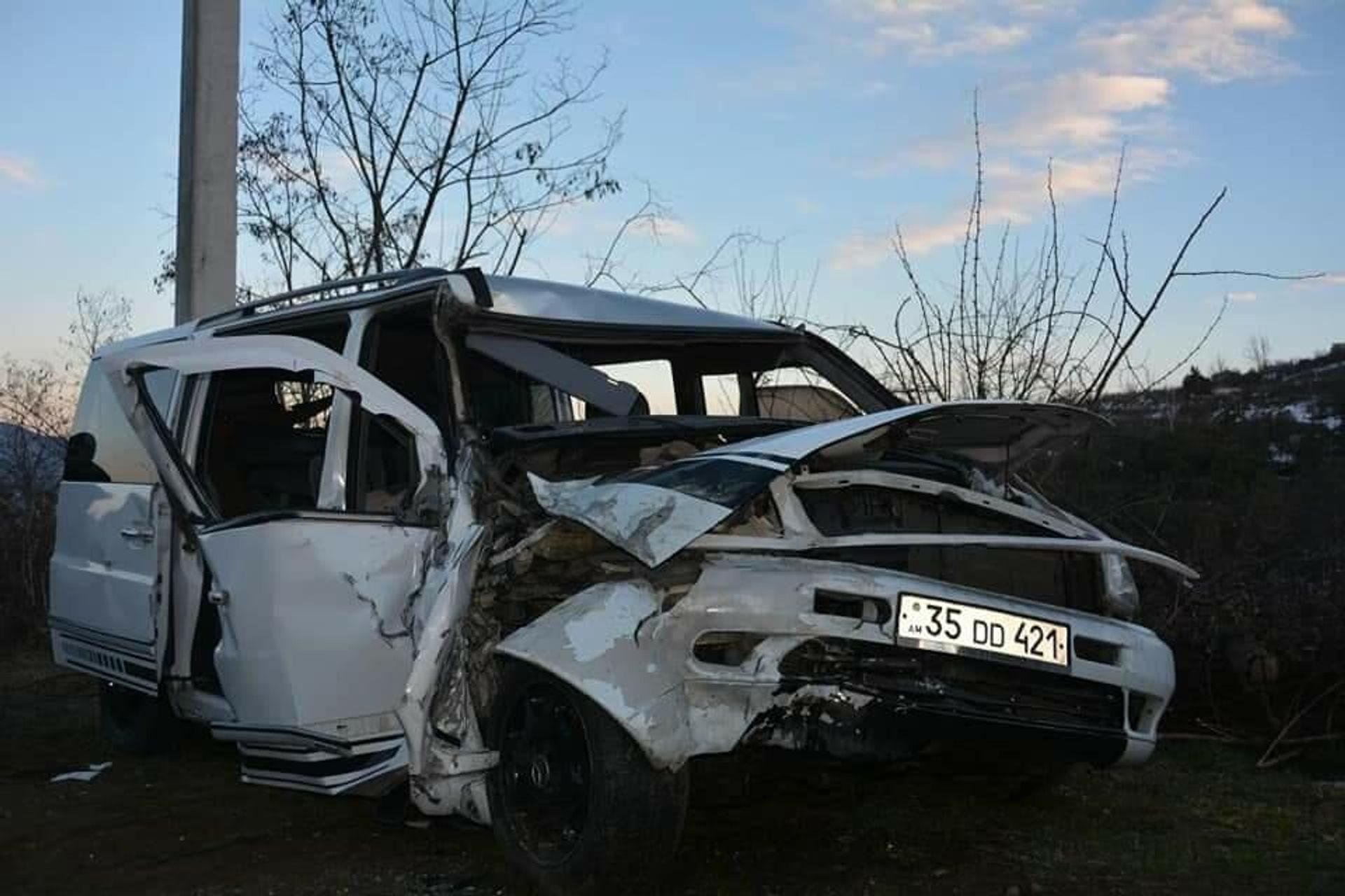 Спасатели ГСЧС МВД Карабаха на месте дорожно-транспортного происшествия на трассе Степанакерт-Шуши (9 февраля 2022). Карабах - Sputnik Армения, 1920, 09.02.2022