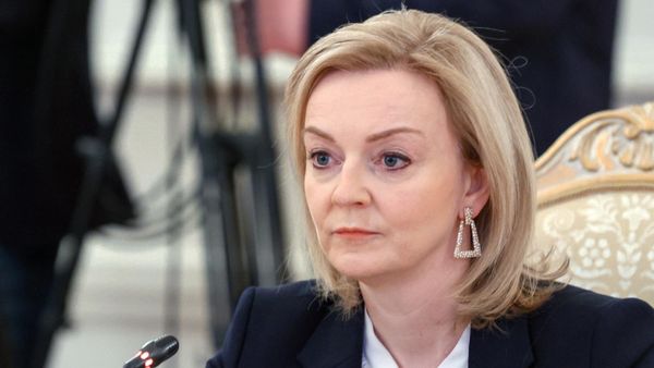 Глава МИД Великобритании Элизабет Трасс во время переговоров с министром иностранных дел РФ Сергеем Лавровым (10 февраля 2022). Москва - Sputnik Армения