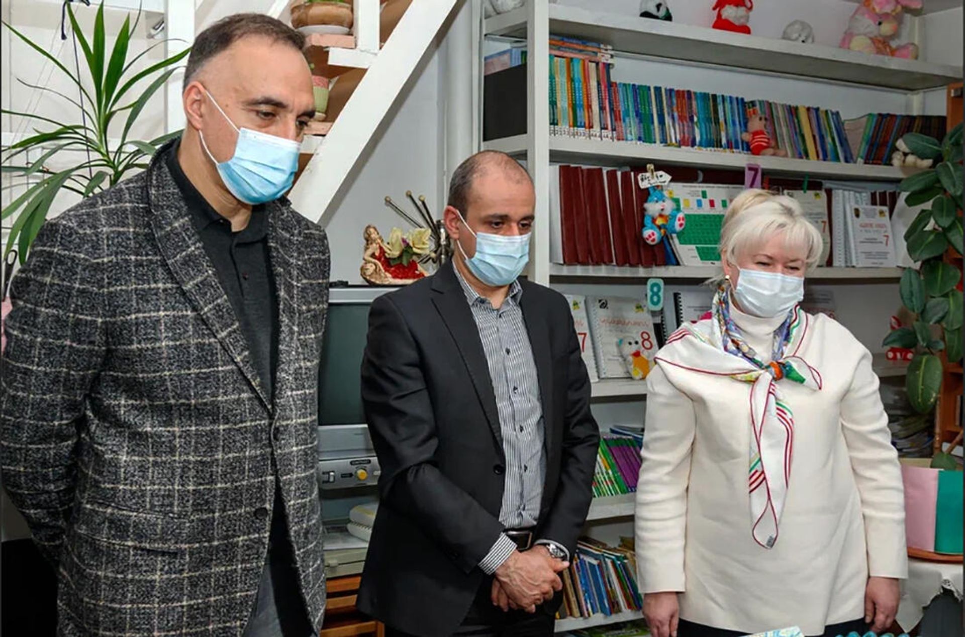 Сотрудники московского культурно-делового центра им. Никогайоса Тиграняна в Ереване Сотрудники московского культурно-делового центра им. Никогайоса Тиграняна в Ереване - Sputnik Արմենիա, 1920, 15.02.2022