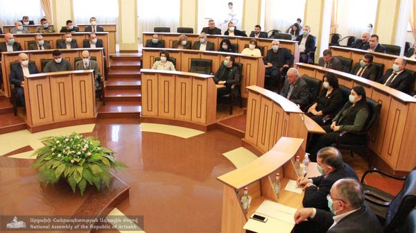 Արցախի Ազգային ժողովի 7-րդ գումարման 5–րդ նստաշրջանի առաջին նիստը (2 փետրվարի, 2022). Ստեփանակերտ - Sputnik Արմենիա