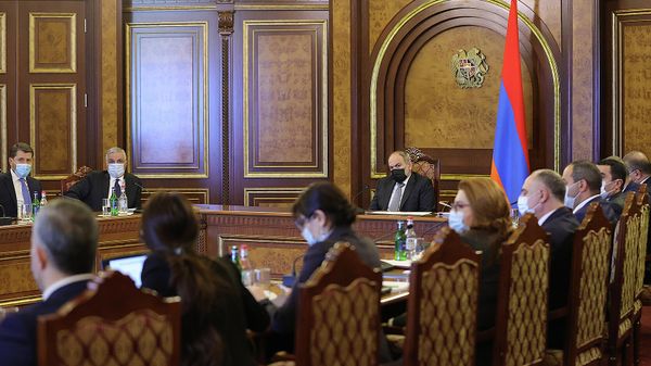 В правительстве состоялось очередное заседание Совета по антикоррупционной политике под председательством премьер-министра Никола Пашиняна (16 февраля 2022). Еревaн - Sputnik Армения