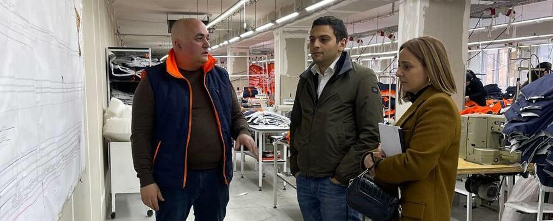 Замминистра экономики Рафаэль Геворкян посетил компании Артик ПКХ и Чех-Арм-Инвест Ширакской области Замминистра экономики Рафаэль Геворкян посетил компании Артик ПКХ и Чех-Арм-Инвест Ширакской области - Sputnik Армения, 1920, 22.02.2022