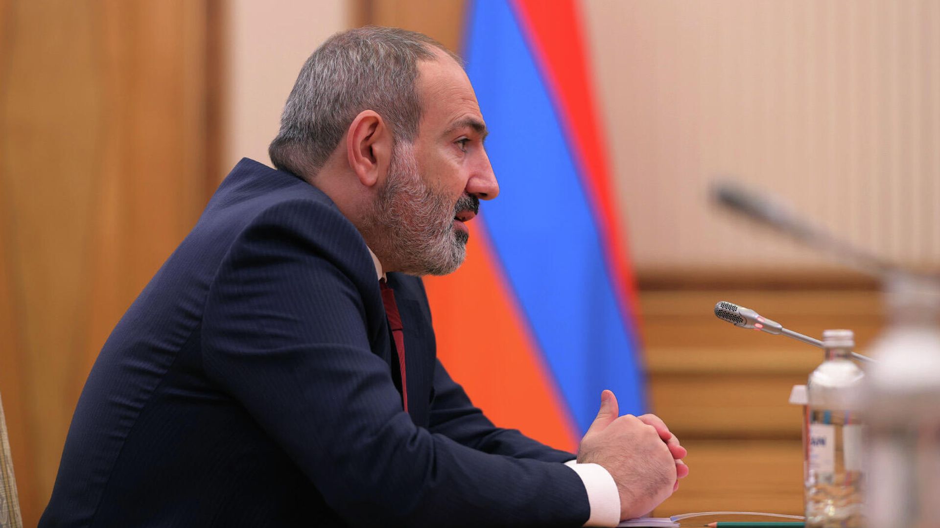 Встреча премьер-министра Армении Никола Пашиняна с президентом Казахстана Касым-Жомартом Токаевым (25 февраля 2022). Нур-Султан
Встреча премьер-министра Армении Никола Пашиняна с президентом Казахстана Касым-Жомартом Токаевым (25 февраля 2022). Нур-Султан
- Sputnik Армения, 1920, 24.03.2022