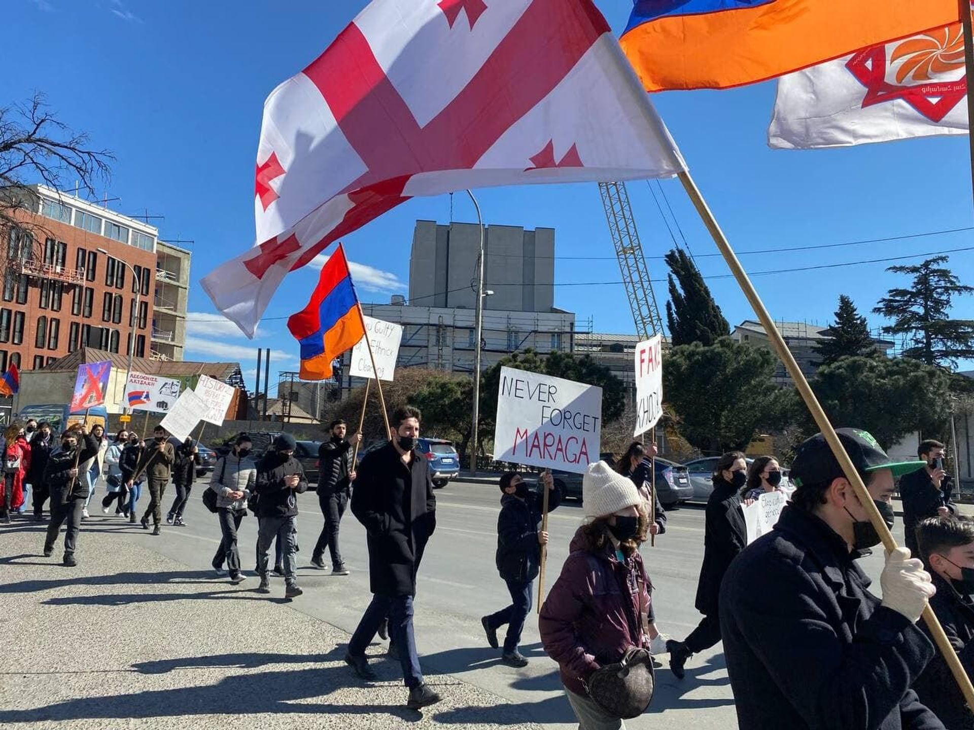 Թբիլիսիի Հավլաբար թաղամասի «Երևանյան պուրակում» Վրաստանի երիտասարդական միությունը անցկացրեց Սումգայիթի, Բաքվի, Մարաղայի ջարդերի թեմայով նկարների ցուցադրություն (27 փետրվարի, 2022թ). Թբիլիսի - Sputnik Արմենիա, 1920, 27.02.2022