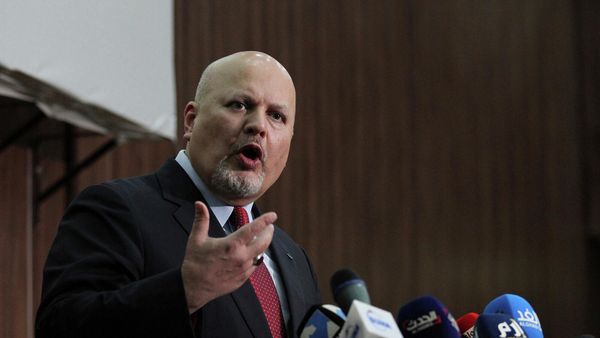 Генеральный прокурор Международного уголовного суда Карим Ахмед Хан во время выступления на пресс-конференции (12 августа 202). Судан - Sputnik Армения