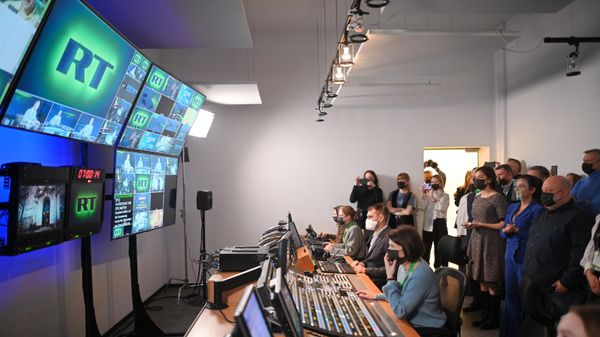 Аппаратная телеканала RT DE  - Sputnik Армения