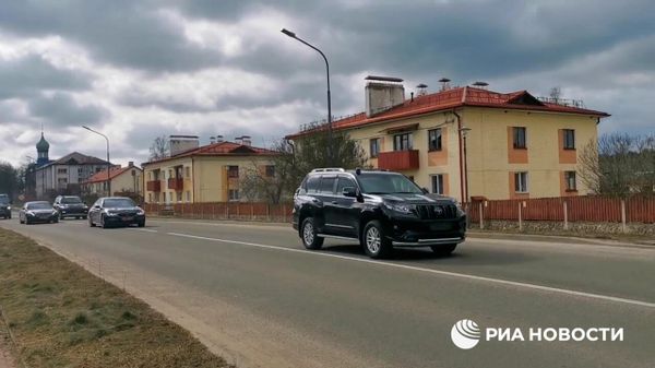 Прибытие российской делегации на переговоры с Украиной - Sputnik Армения