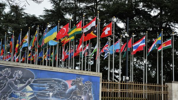 Флаги у Организации Объединённых Наций (United Nations) в Женеве - Sputnik Армения