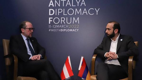 ՀՀ ԱԳ նախարար Արարատ Միրզոյանը հանդիպել է Ավստրիայի եվրոպական և արտաքին գործերի դաշնային նախարար Ալեքսանդր Շալենբերգի հետ (11 մարտի, 2022թ). Անթալիա - Sputnik Արմենիա
