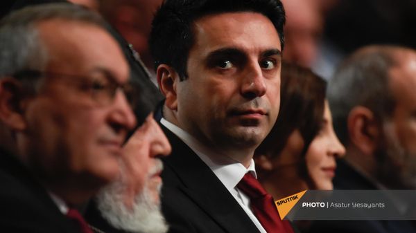 Ալեն Սիմոնյան - Sputnik Արմենիա