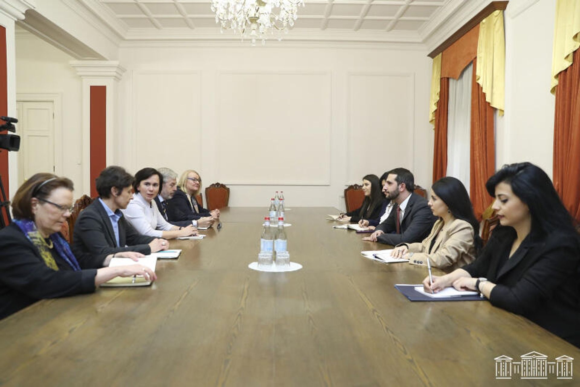 Ազգային ժողովի փոխնախագահ Ռուբեն Ռուբենյանն ընդունել է Էստոնիայի, Լատվիայի, Լիտվայի, Ֆինլանդիայի, Նորվեգիայի և Շվեդիայի դեսպաններին (14 մարտի, 2022թ). Երևան - Sputnik Արմենիա, 1920, 14.03.2022
