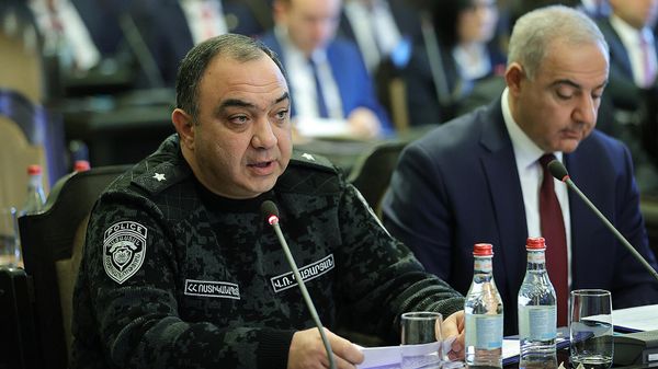 Начальник Полиции Ваге Казарян на очередном заседании правительства Армении (17 марта 2022). Еревaн - Sputnik Армения