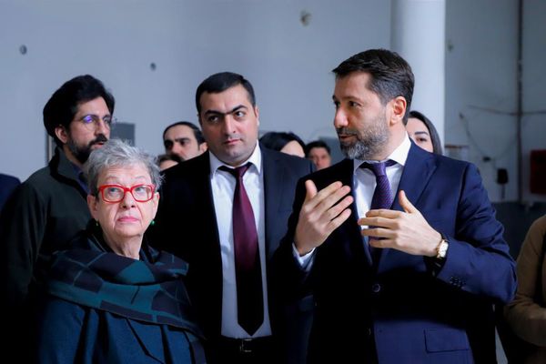 Արդարադատության նախարար Կարեն Անդրեասյանը միջազգային գործընկերների հետ միասին շրջայց է կատարել «Արմավիր» քրեակատարողական հիմնարկում, որտեղ տեղադրվել է տեսահսկման համակարգ (18 մարտի, 2022). Արմավիր - Sputnik Արմենիա