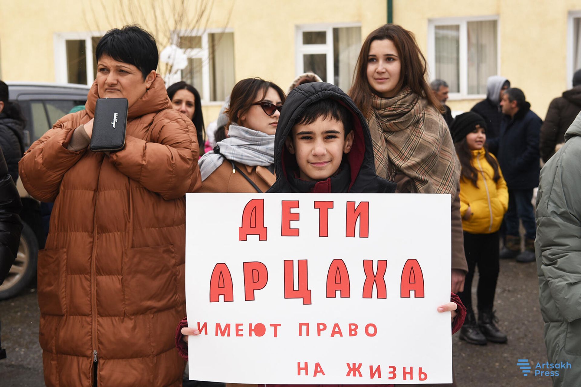Мирная акция во имя безопасности, мирного детства и будущего для детей Карабаха (24 марта 2022). Степанакерт - Sputnik Армения, 1920, 24.03.2022