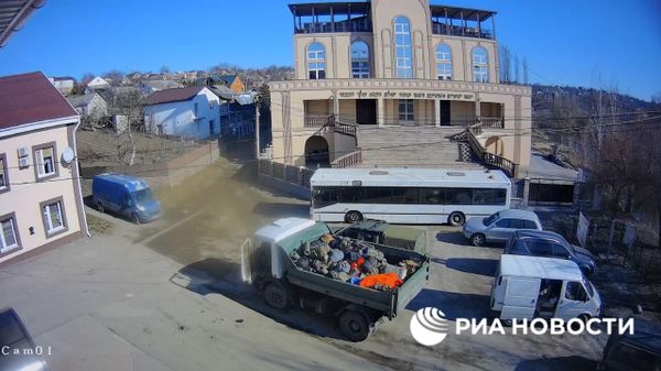 Кадры с веб-камеры синагоги в Умани, используемой украинскими властями в военных целях - Sputnik Армения