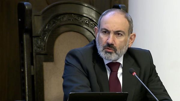 Премьер-министр Никол Пашинян во время очередного заседания правительства Армении (31 марта 2022). Еревaн - Sputnik Армения