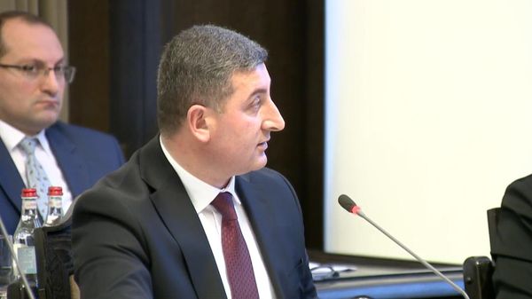 Գնել Սանոսյան - Sputnik Արմենիա
