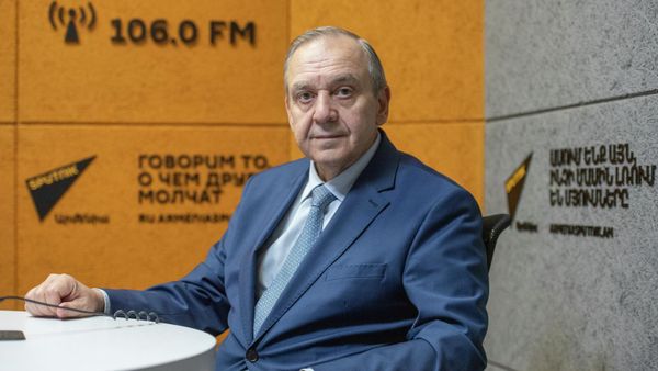 Постпред Крыма при президенте РФ, вице-премьер Крыма Георгий Мурадов в гостях радио Sputnik - Sputnik Армения