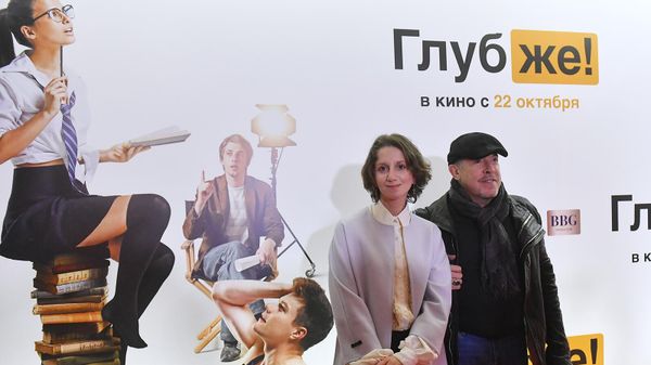 Андрей Макаревич на премьере фильма Глубже! режиссера Михаила Сегала (16 октября 2020). Москвa - Sputnik Армения